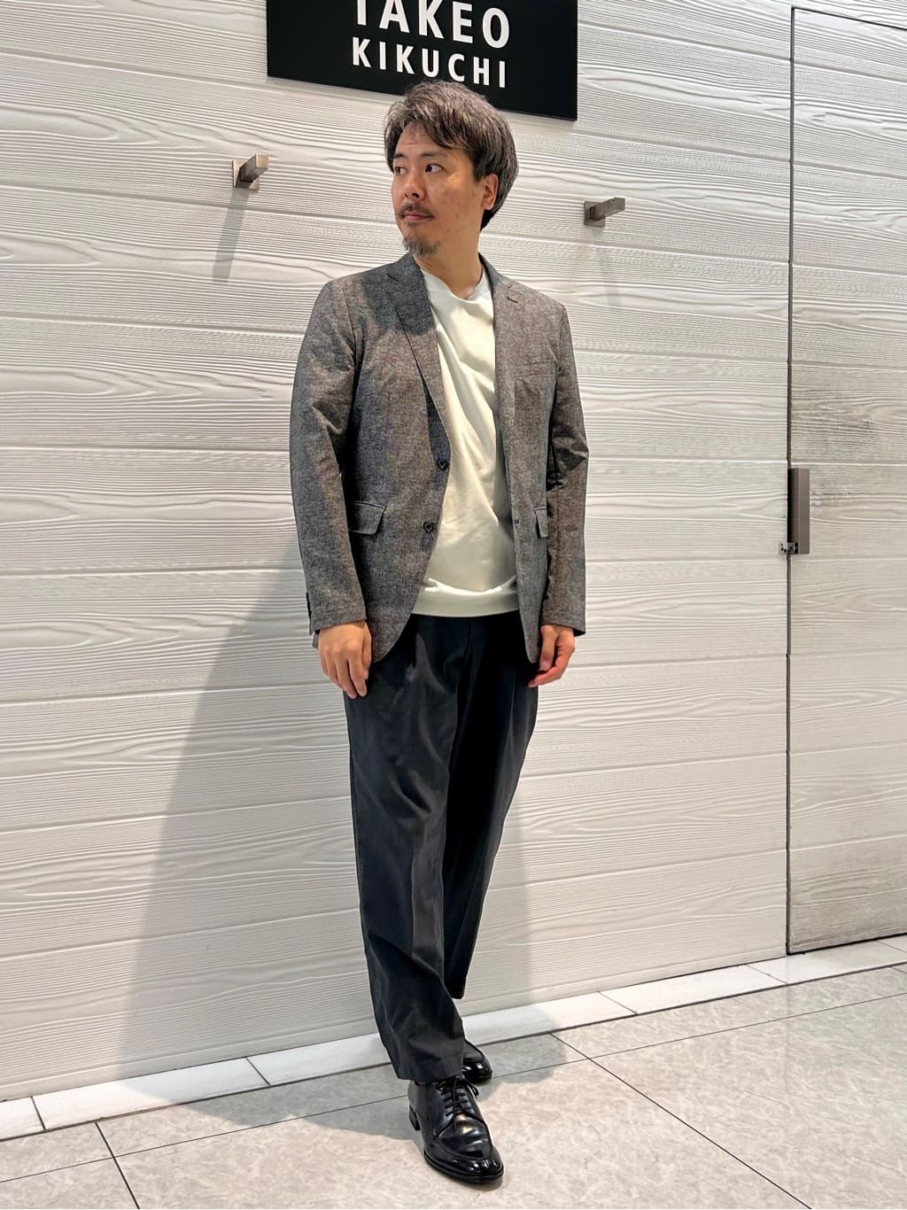すーさんの「TAKEO KIKUCHI｜【抗菌防臭】COOL DOTS（R）ドビープリント ジャケット」を使ったコーディネート