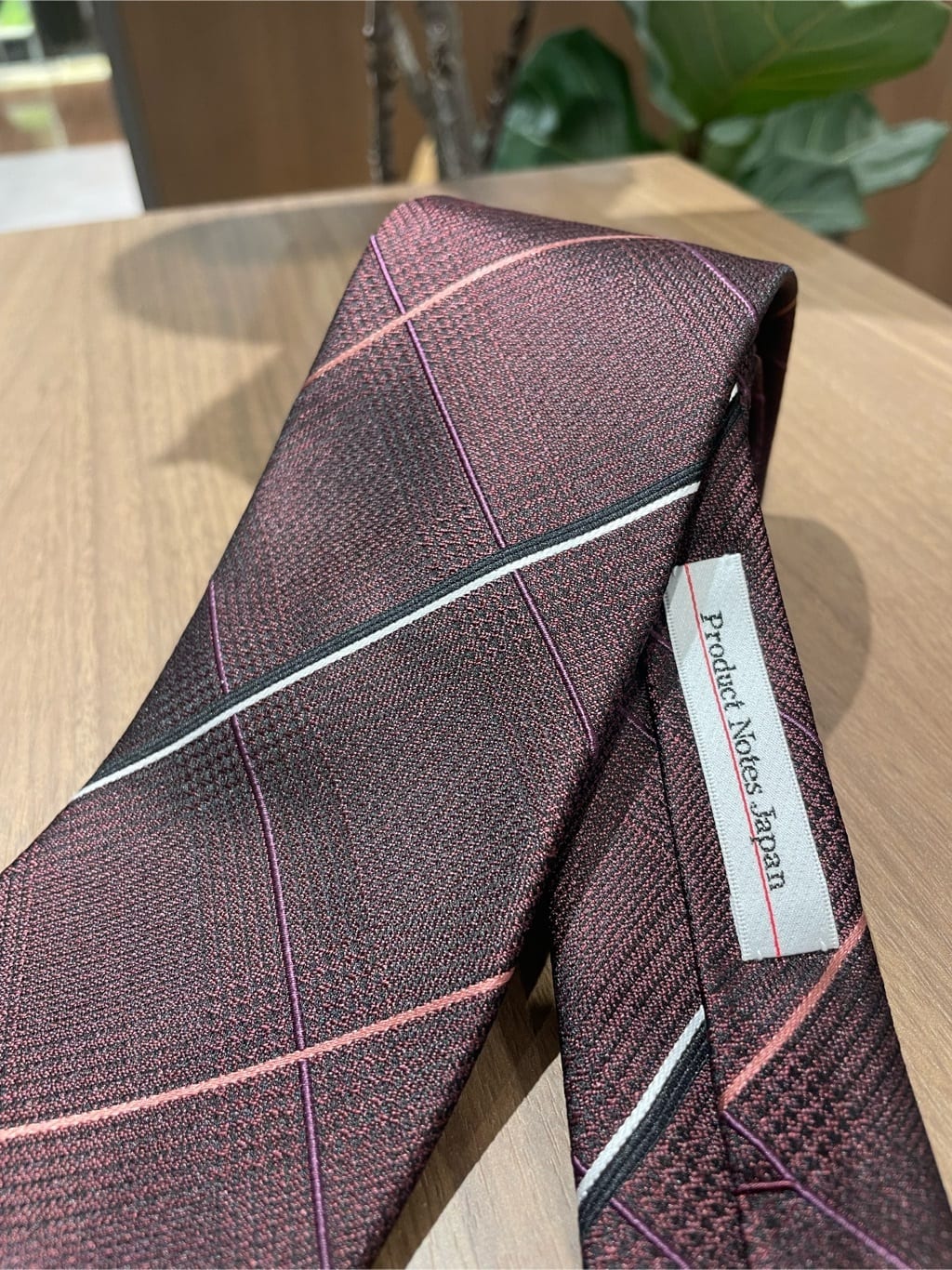 コウノ モトヤさんの「TAKEO KIKUCHI｜【Made in JAPAN】番千鳥ウィンドペン柄 ネクタイ」を使ったコーディネート