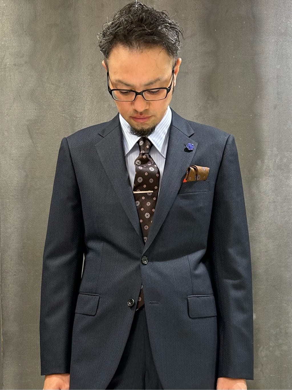 coheyさんの「TAKEO KIKUCHI｜【Made in JAPAN】矢絣（やがすり）スーツ／スリーピース対応」を使ったコーディネート
