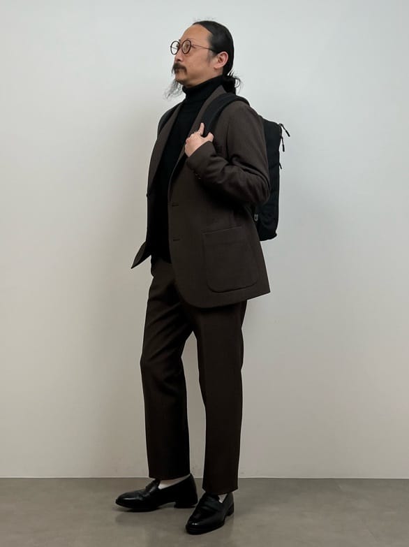 川口(髭長髪)さんの「TAKEO KIKUCHI｜コインローファー」を使ったコーディネート