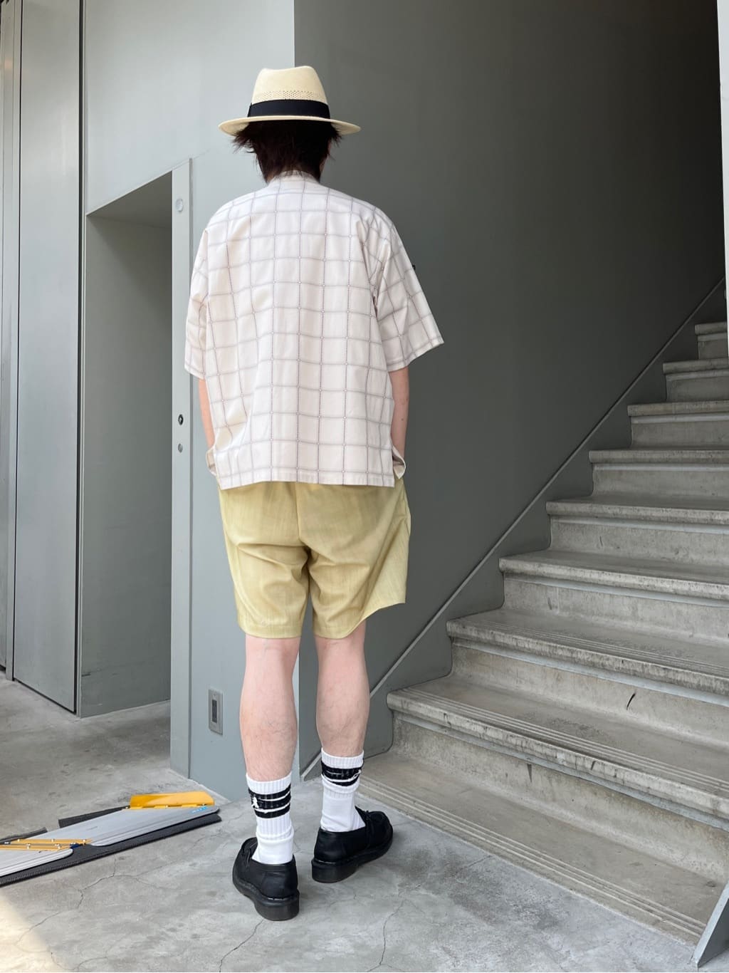 Shintaroさんの「TAKEO KIKUCHI｜【抗菌防臭／5サイズ展開】ハイゲージポンチ Tシャツ」を使ったコーディネート