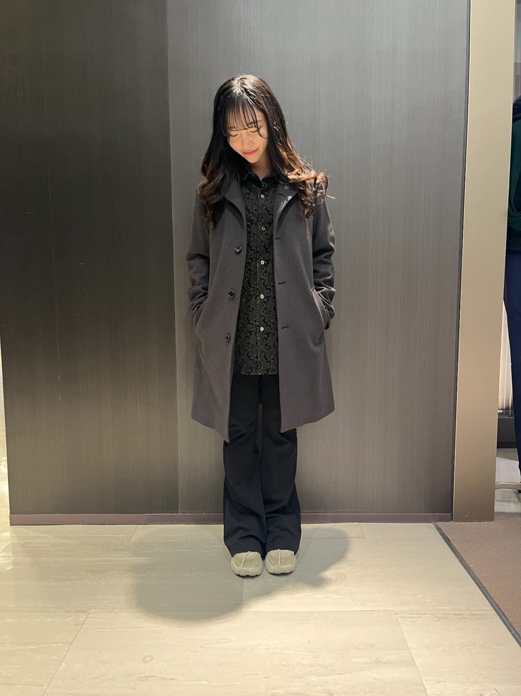 みちゃおさんの「TAKEO KIKUCHI｜【ウールカシミヤブレンド】ビーバー調 スタンドカラー コート」を使ったコーディネート