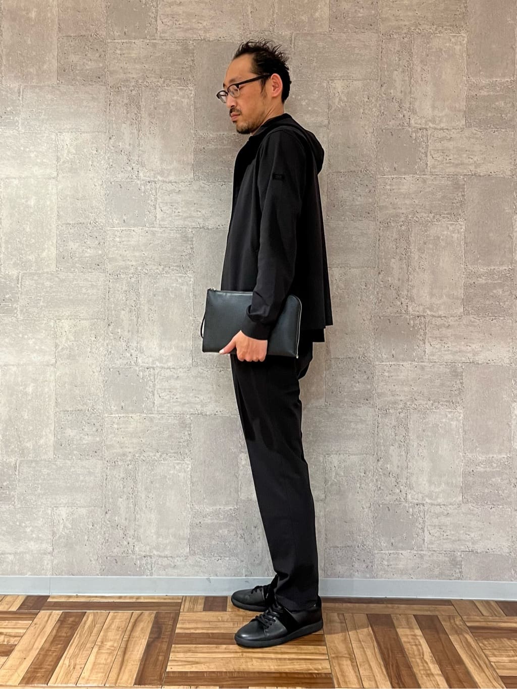 セッキーさんの「TAKEO KIKUCHI｜【ベーシック】レザー クラッチバッグ」を使ったコーディネート