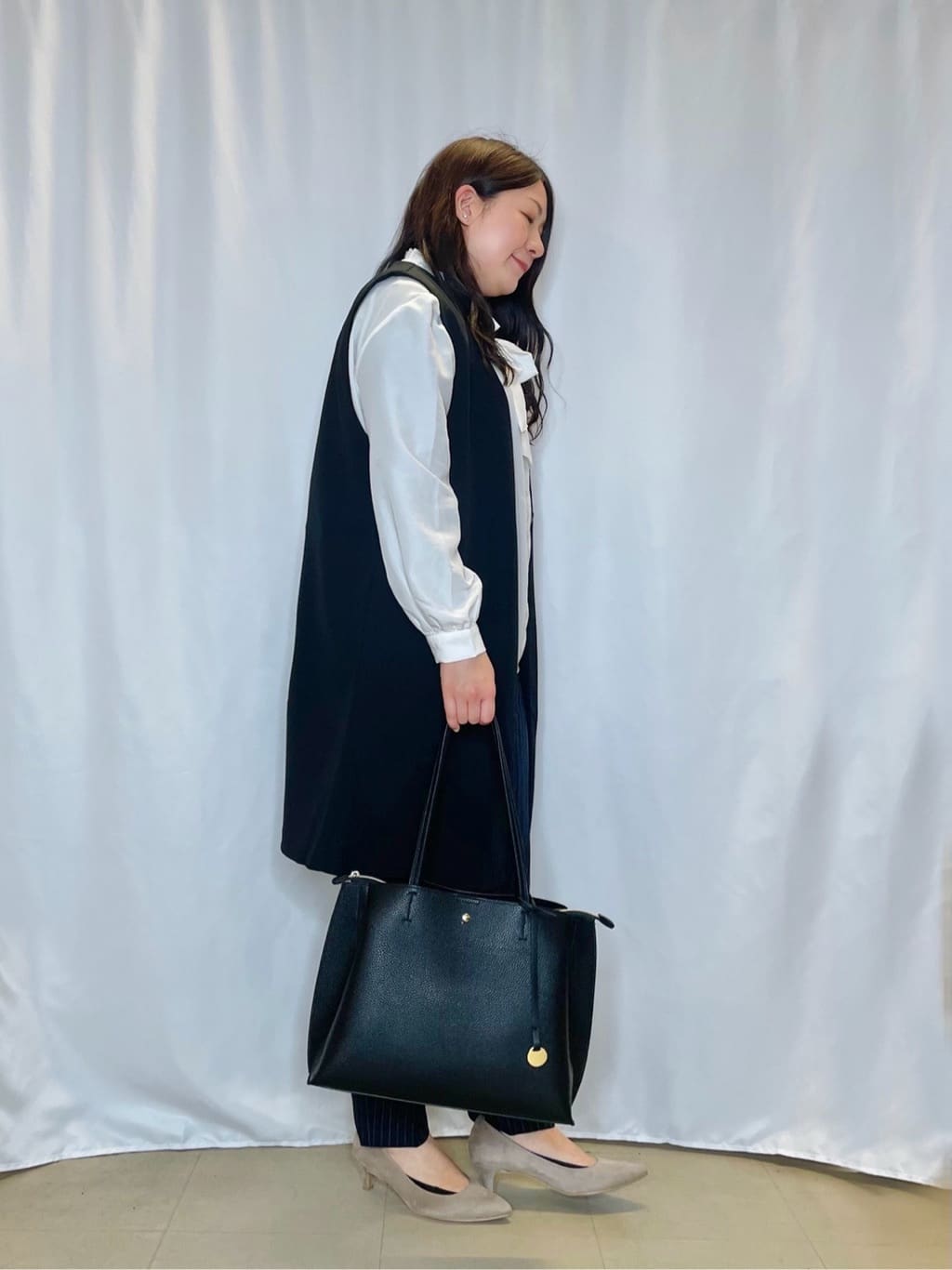 Ayaさんの「SHOO･LA･RUE｜【洗える/SS-3L】すっきりキレイにかっこよく 大人のテーパードパンツ」を使ったコーディネート