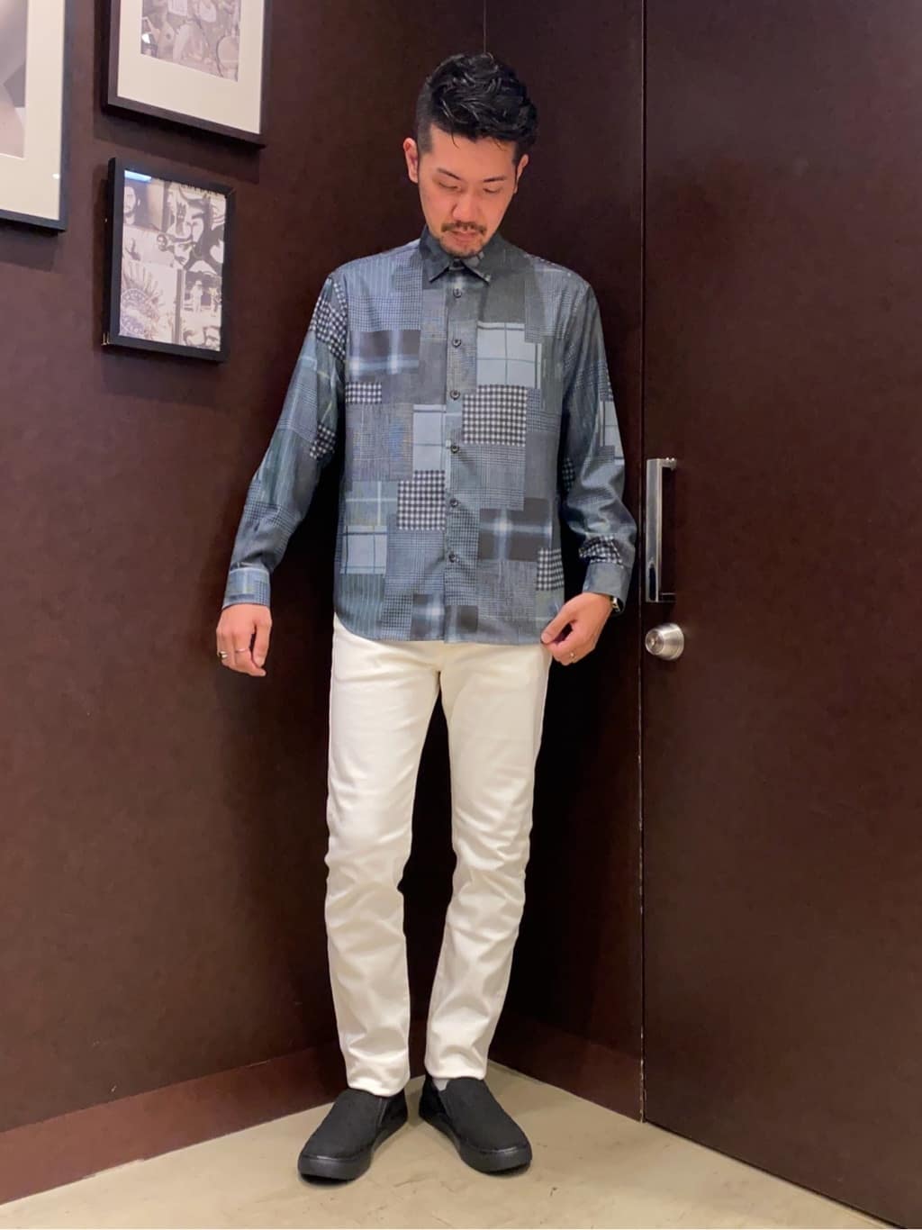 shuheiさんの「TAKEO KIKUCHI｜【Sサイズ～】ストレッチ デニム パンツ」を使ったコーディネート