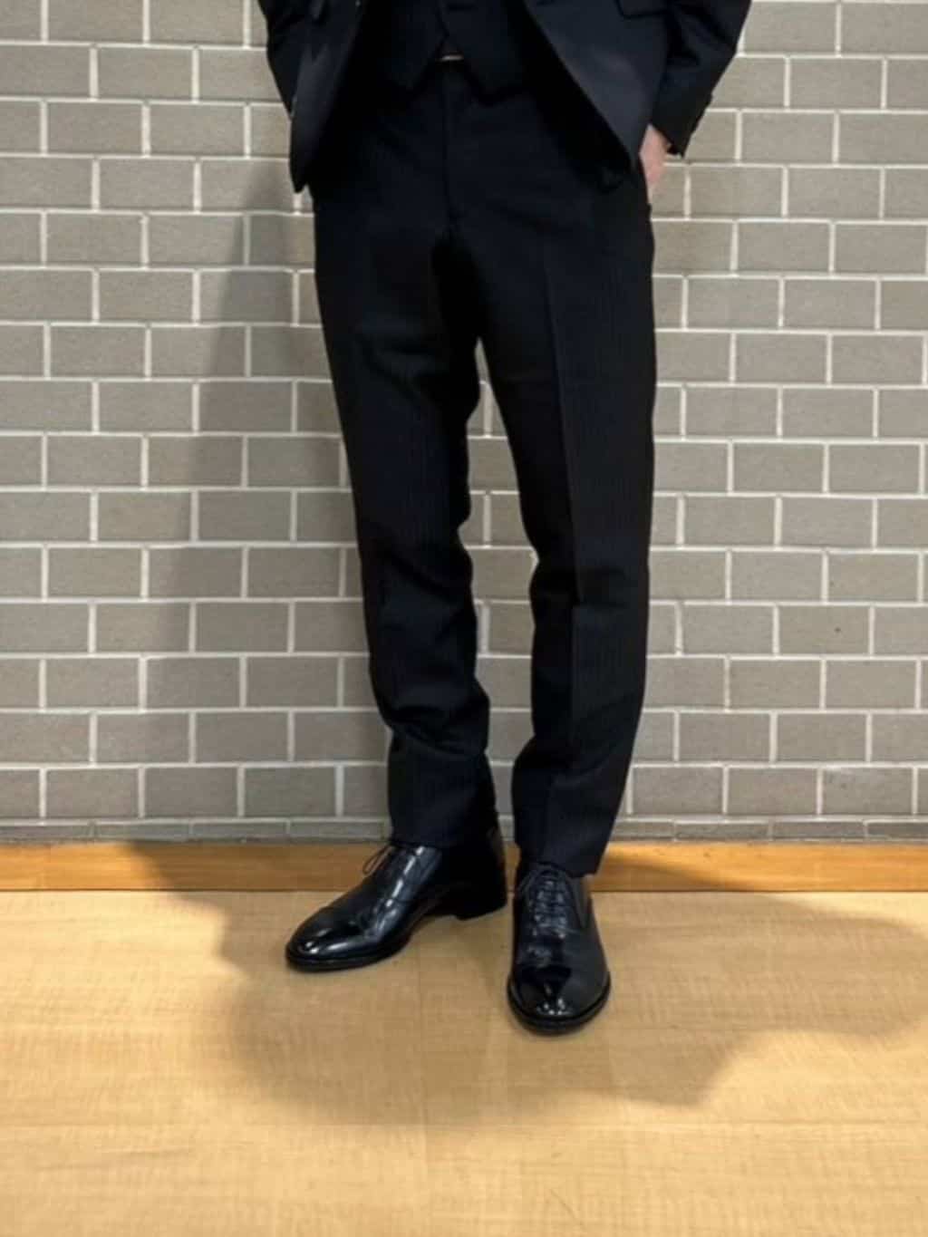 カニぞうさんの「TAKEO KIKUCHI｜【Made in JAPAN】矢絣（やがすり）シルクネクタイ」を使ったコーディネート