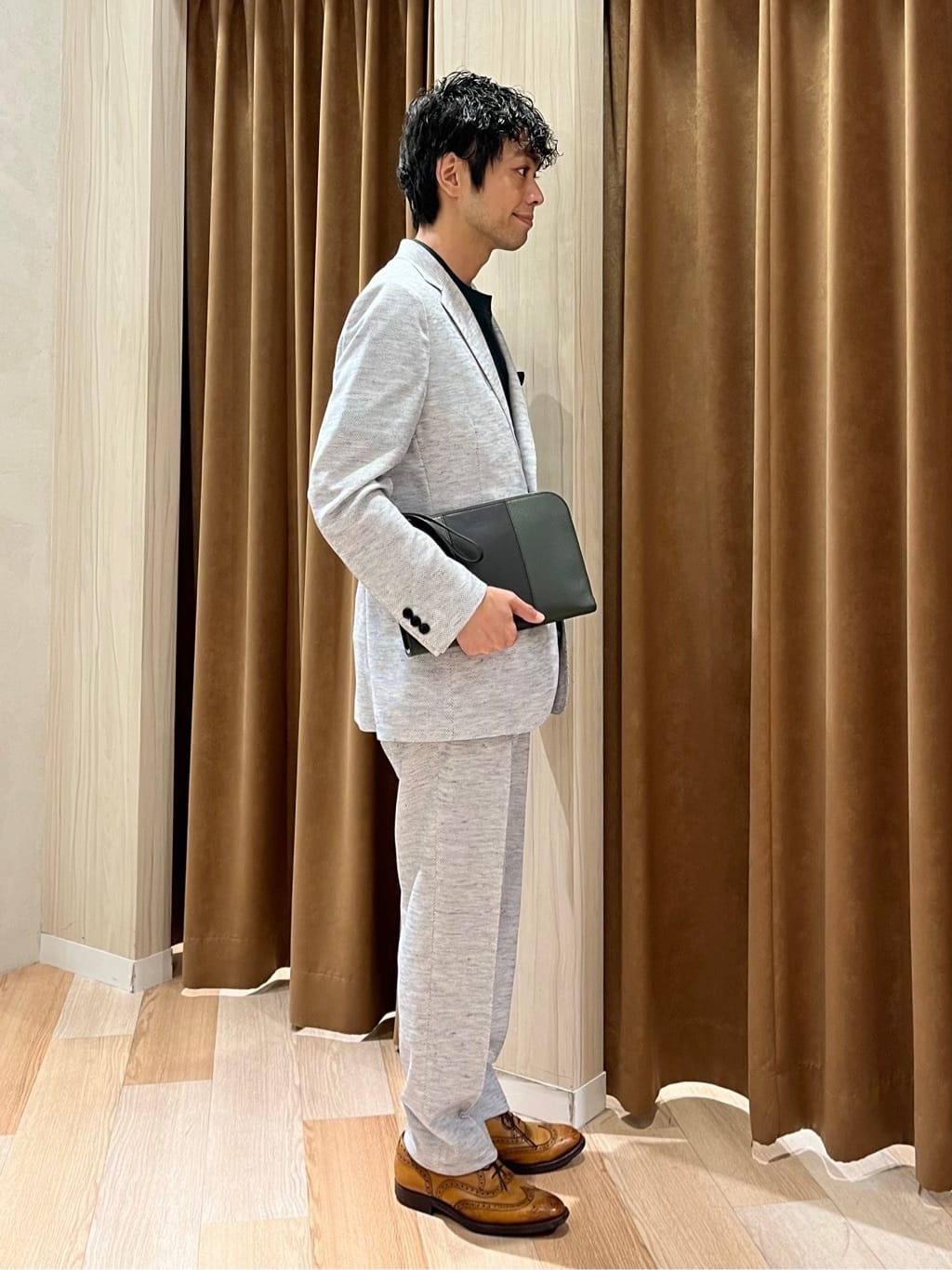 URAさんの「TAKEO KIKUCHI｜【尾州織】リネンブレンド メッシュ ジャケット」を使ったコーディネート