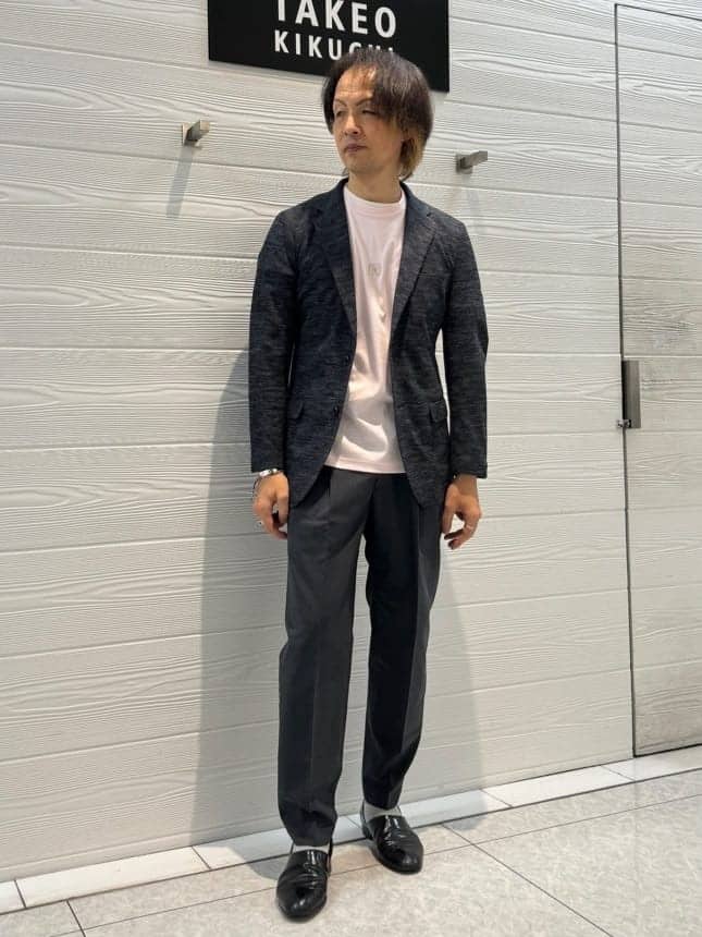 井出恭輔さんの「TAKEO KIKUCHI｜【尾州織】リネンブレンド メッシュ ジャケット」を使ったコーディネート