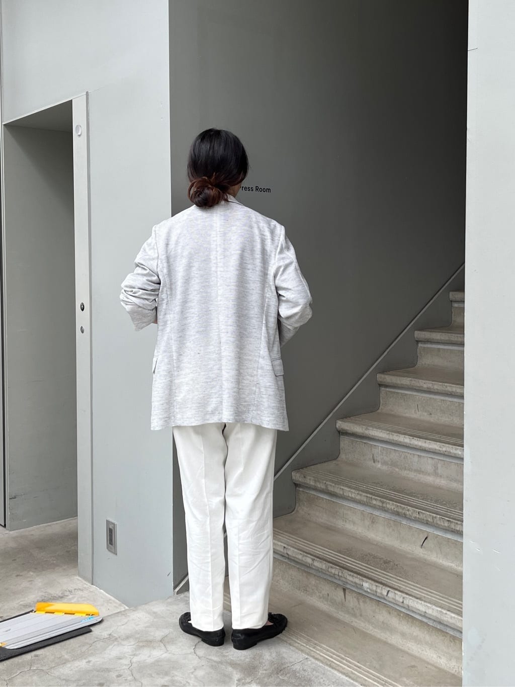 神野（jinno）さんの「TAKEO KIKUCHI｜【尾州織】リネンブレンド メッシュ ジャケット」を使ったコーディネート