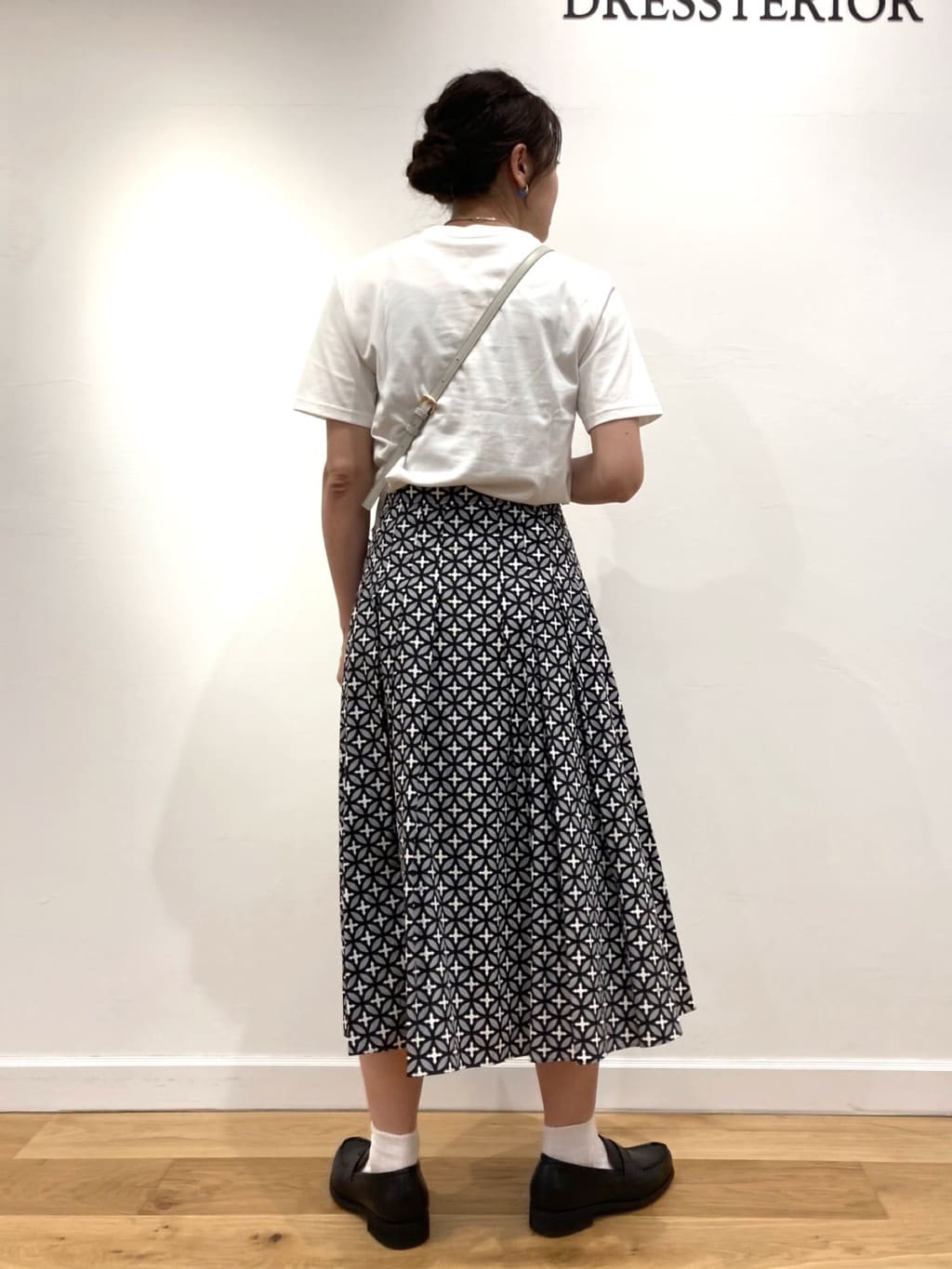 Harukaさんの「DRESSTERIOR｜【撥水加工/Safari5月号掲載】ローファー」を使ったコーディネート