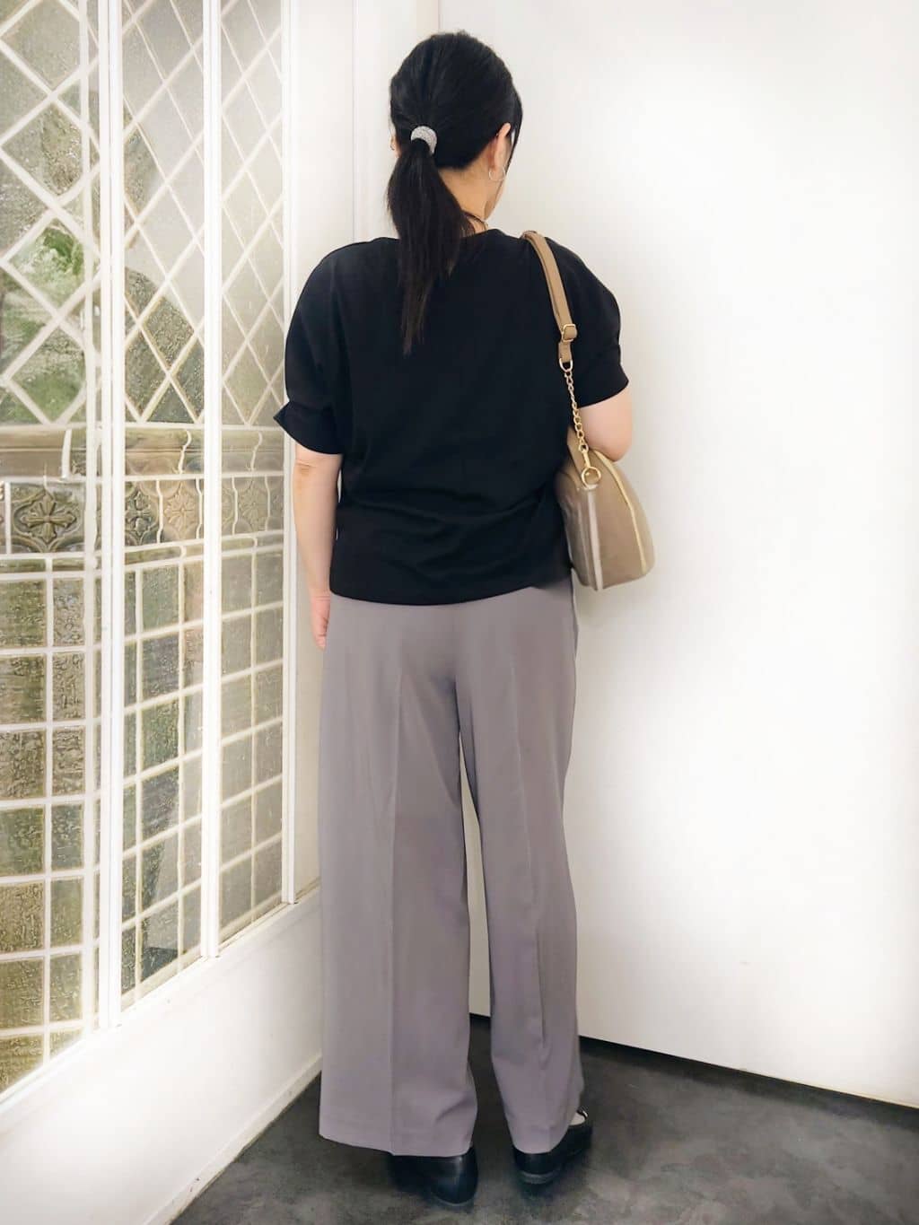 ひろみんさんの「grove｜メタルパーツローファーパンプス【晴雨兼用】」を使ったコーディネート