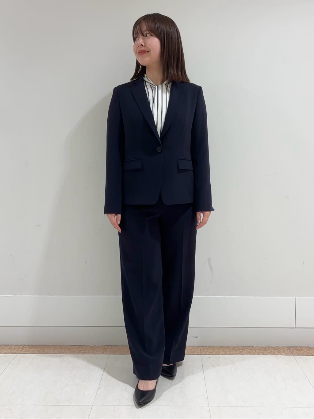 モエカさんの「UNTITLED｜【日本製・本革】Comfit Dresser Pumps（コンフィットドレッサーパンプス）」を使ったコーディネート
