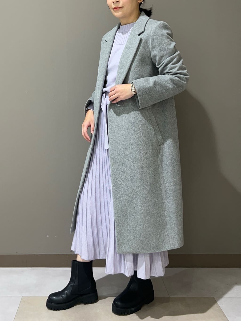 hattoriさんの「INDIVI｜【定番人気！/名品コート/日本製】ウール100%チェスターコート」を使ったコーディネート
