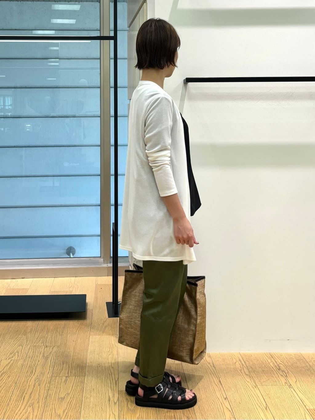 asamiさんの「INDIVI｜【セレモニーにおすすめ！】パール調トップネックレス」を使ったコーディネート