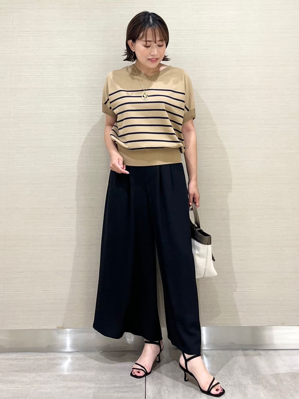 なつよさんの「UNTITLED｜」を使ったコーディネート