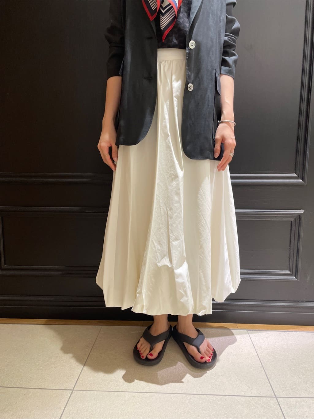 Karinさんの「DRESSTERIOR｜【STORY11月号掲載】レオパードシルクスカーフ」を使ったコーディネート