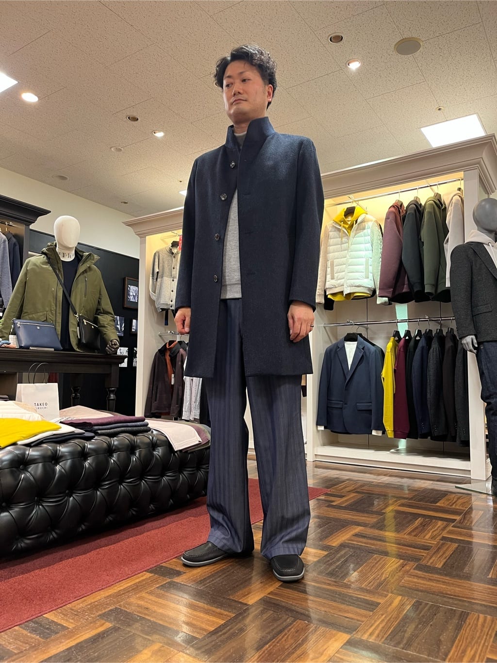 晃さんの「TAKEO KIKUCHI｜【ウールカシミヤブレンド】ビーバー調 スタンドカラー コート」を使ったコーディネート