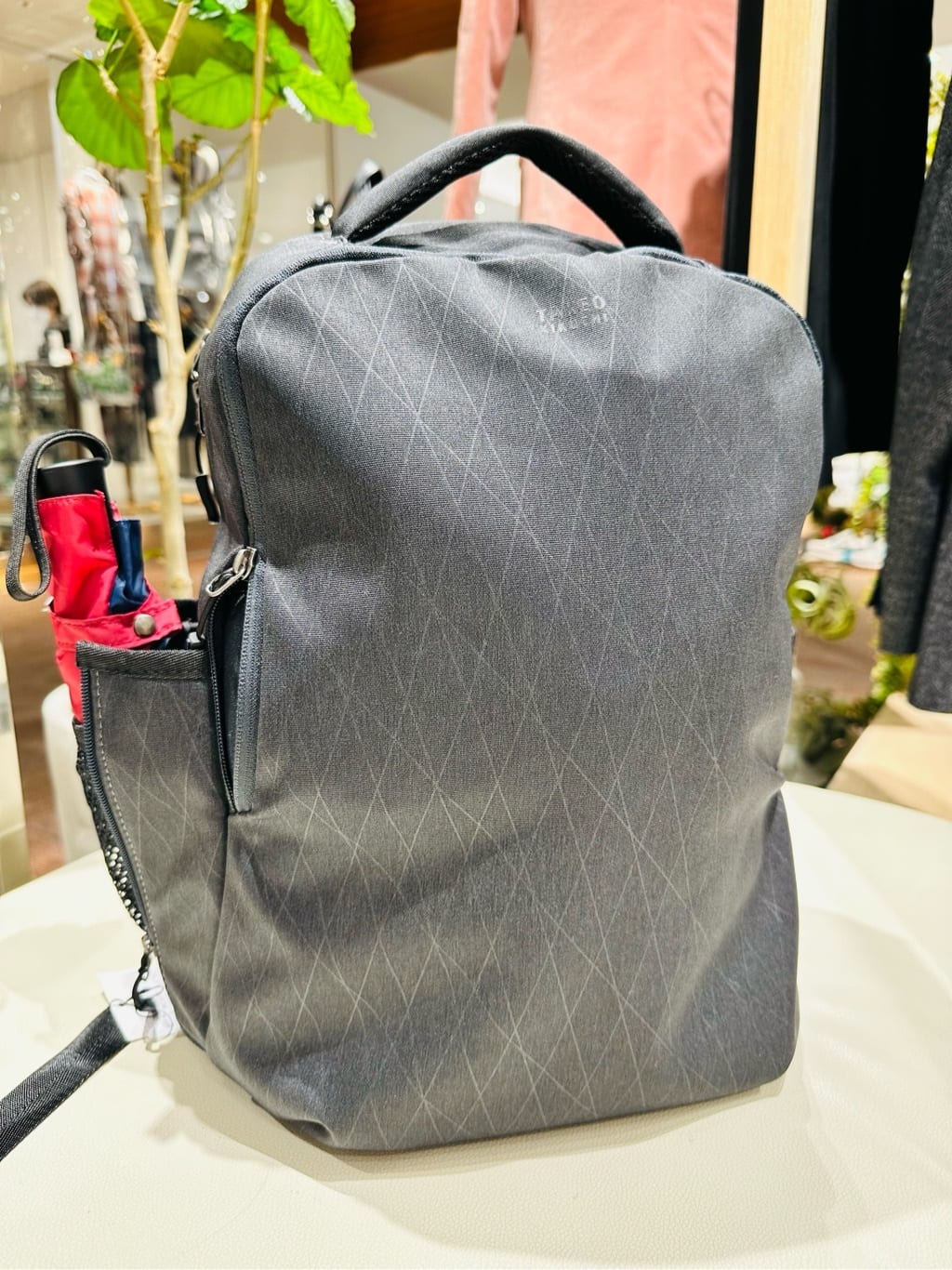 Sahoさんの「TAKEO KIKUCHI｜【Sサイズ～】エアダン プルオーバー パーカ」を使ったコーディネート