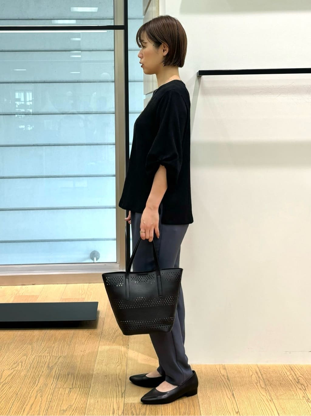 asamiさんの「INDIVI｜【セレモニーにおすすめ！】パール調トップネックレス」を使ったコーディネート