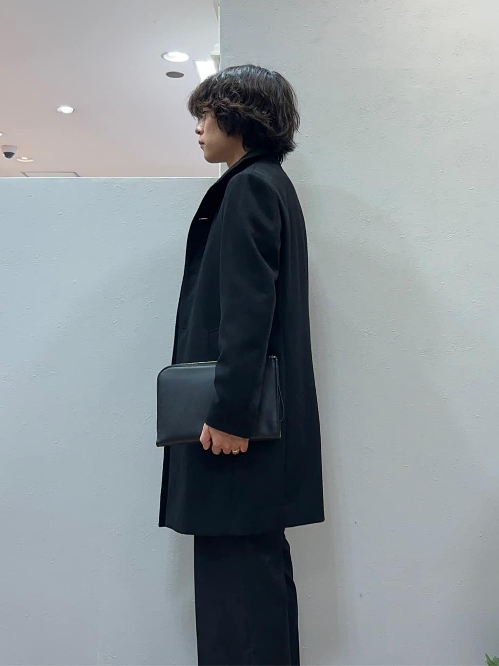 Uさんの「TAKEO KIKUCHI｜【ウールカシミヤブレンド】ビーバー調 スタンドカラー コート」を使ったコーディネート