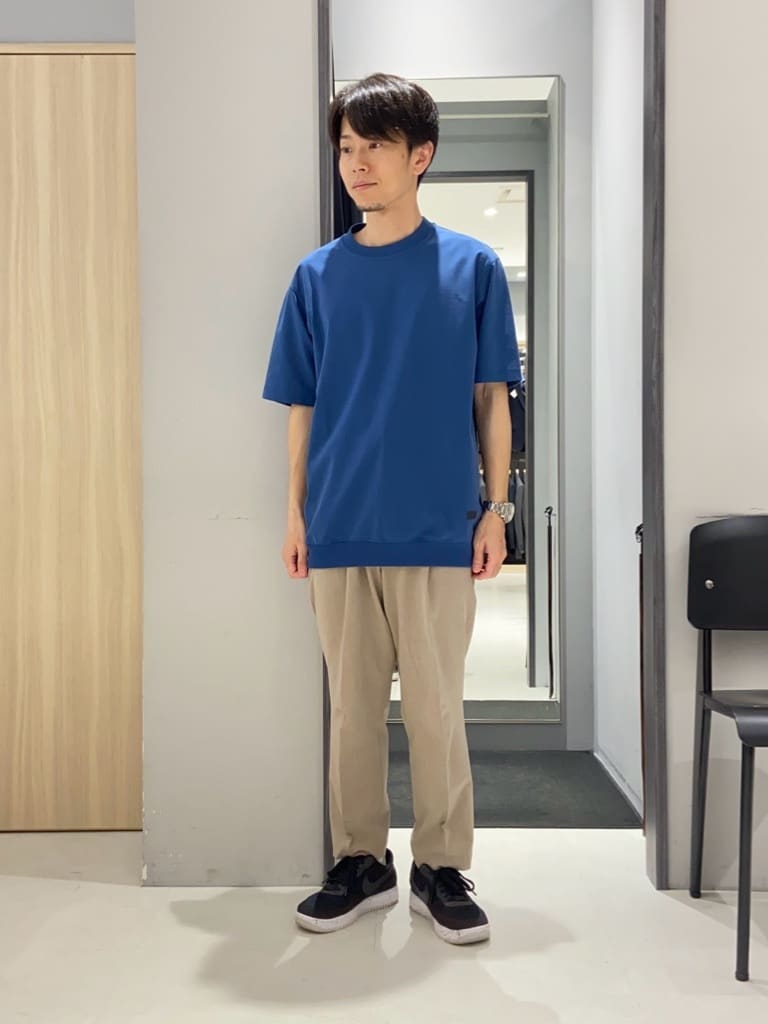 わいずみさんの「TAKEO KIKUCHI｜【抗菌防臭／5サイズ展開】ハイゲージポンチ Tシャツ」を使ったコーディネート