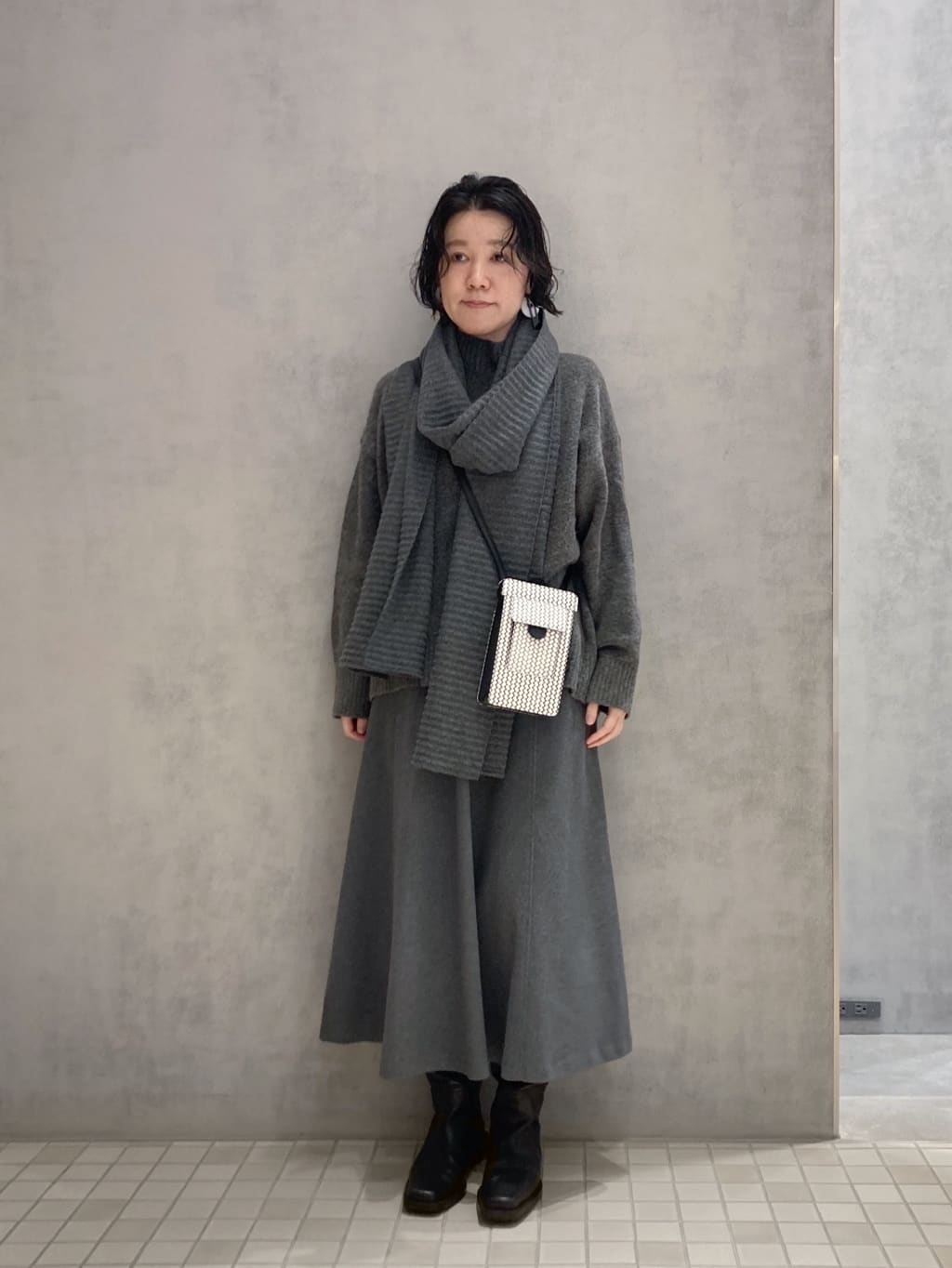 Cさんの「HIROKO HAYASHI｜OTTICA（オッティカ）スマホポシェット」を使ったコーディネート