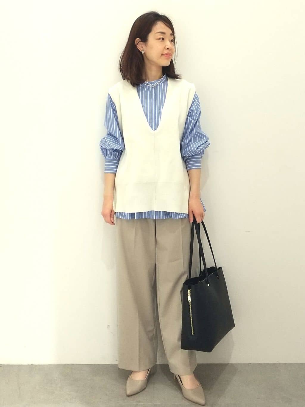 Matsuさんの「OPAQUE.CLIP｜【抗菌防臭加工/7cmヒール】ベーシックパンプス/通勤対応」を使ったコーディネート