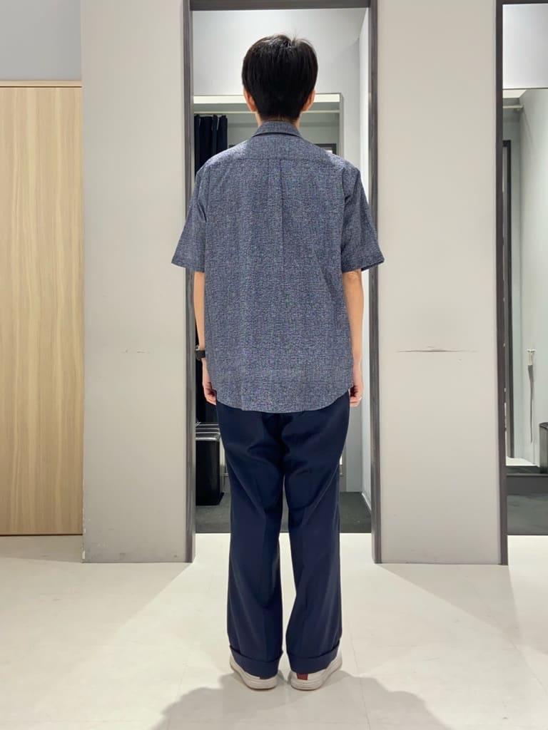 わいずみさんの「TAKEO KIKUCHI｜【抗菌防臭／5サイズ展開】ハイゲージポンチ Tシャツ」を使ったコーディネート