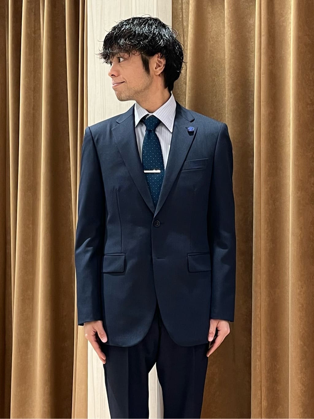 URAさんの「TAKEO KIKUCHI｜【Made in JAPAN】ドビーストライプ ドレス シャツ」を使ったコーディネート