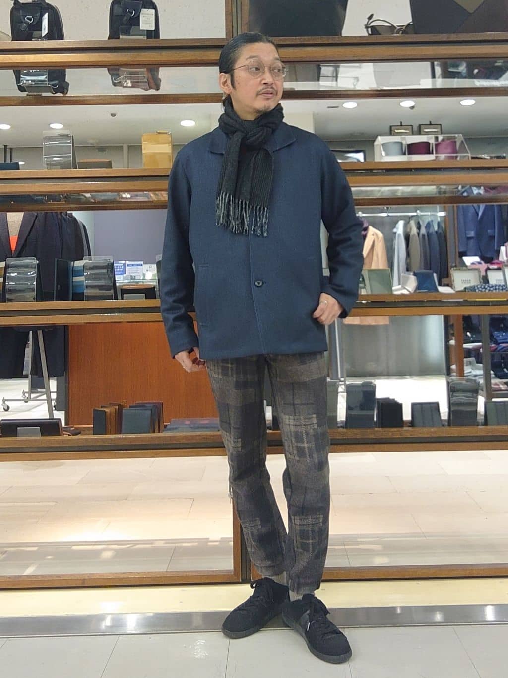 かしげるさんの「TAKEO KIKUCHI｜【DOWN FABRIC】ダウンファブリック スタンドカラーブルゾン」を使ったコーディネート