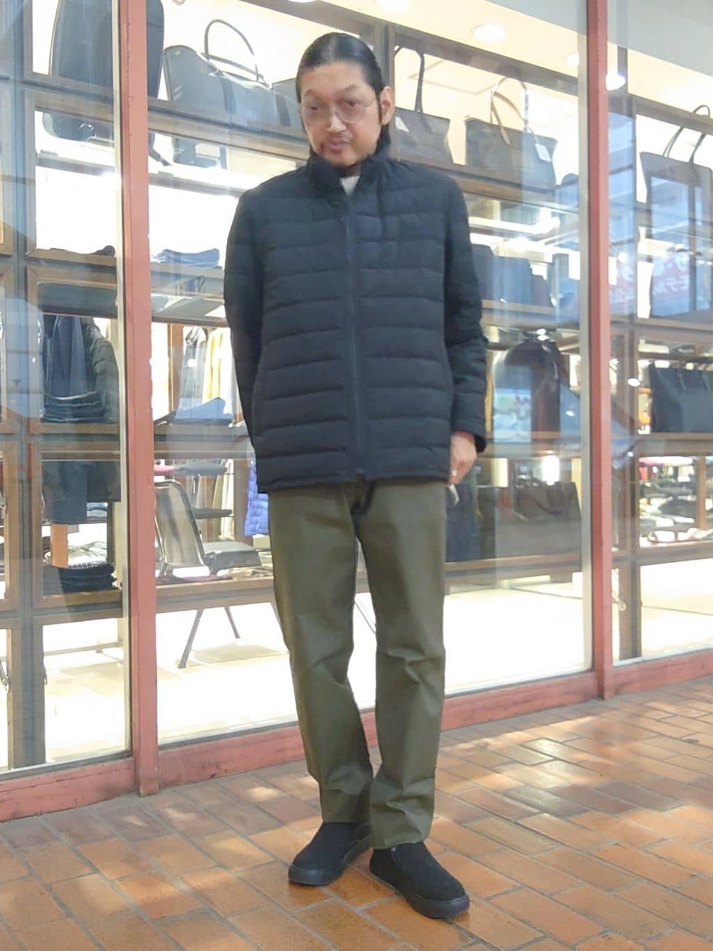 かしげるさんの「TAKEO KIKUCHI｜【全7サイズ&times;8色展開！】トップマルチヘリンボン パンツ」を使ったコーディネート