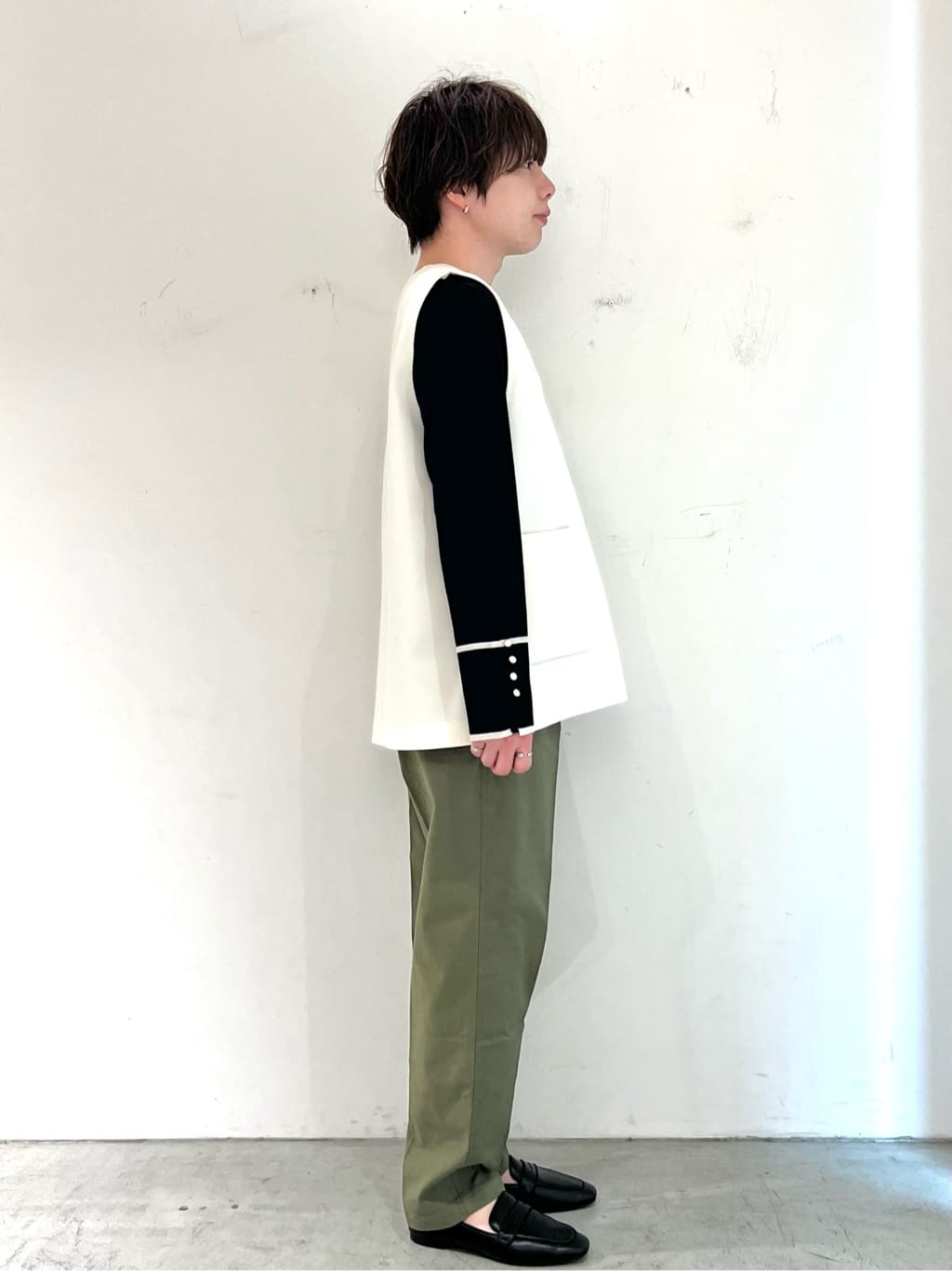 JINさんの「OPAQUE.CLIP｜ストレッチベイカーパンツ／オーガニックコットン混【洗濯機洗い可／ストレッチ】」を使ったコーディネート