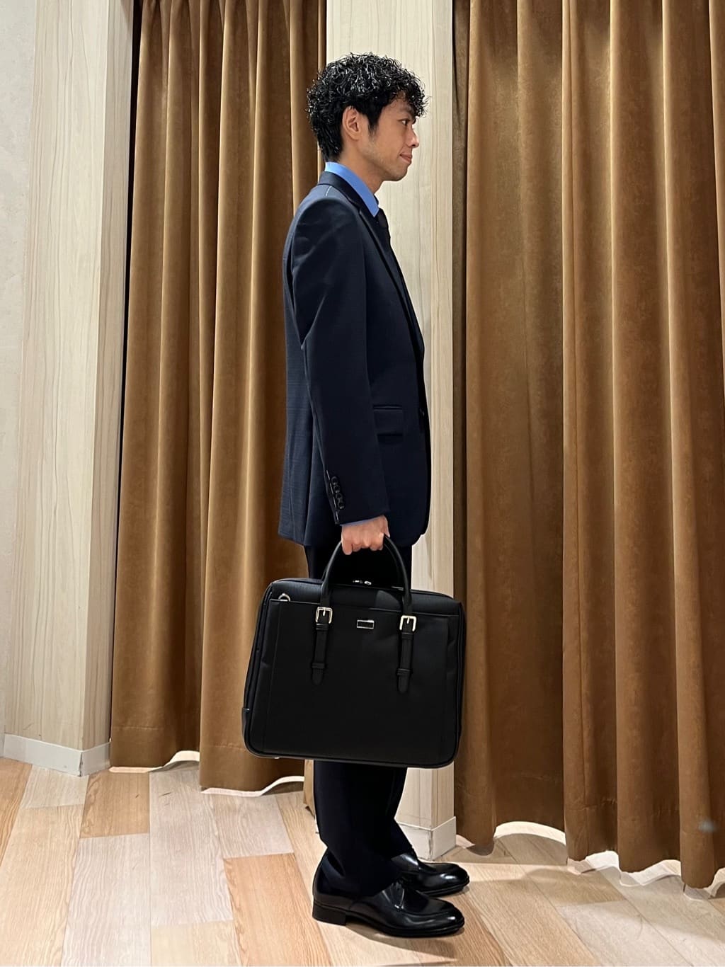 URAさんの「TAKEO KIKUCHI｜日本製 Uチップ ドレスシューズ」を使ったコーディネート
