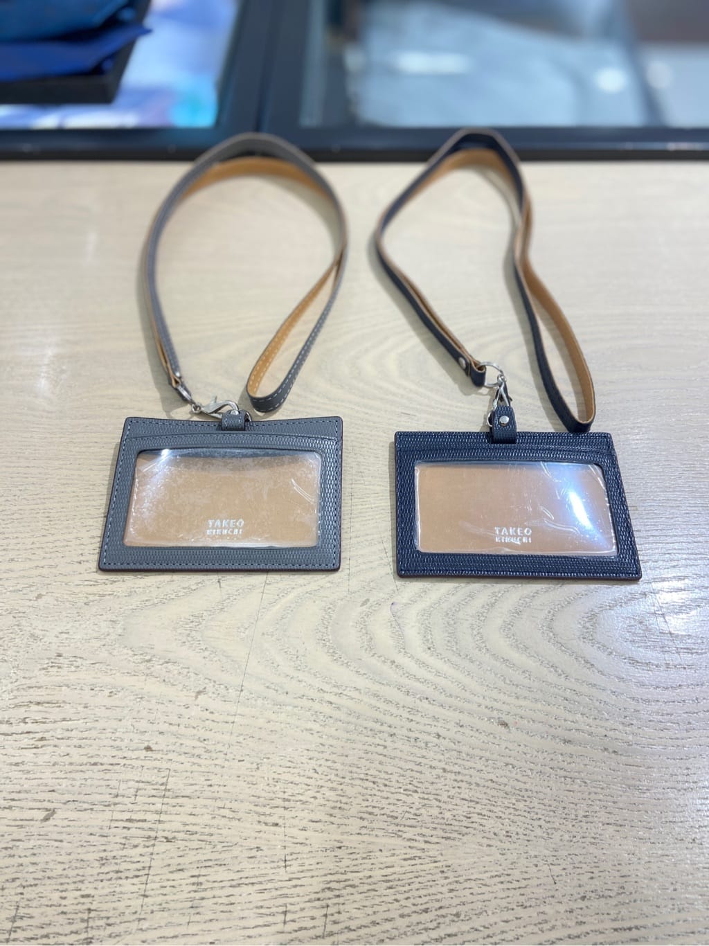 わいずみさんの「TAKEO KIKUCHI｜【ソフト＆ナチュラル】ミニメッシュ レザー IDカードホルダー」を使ったコーディネート