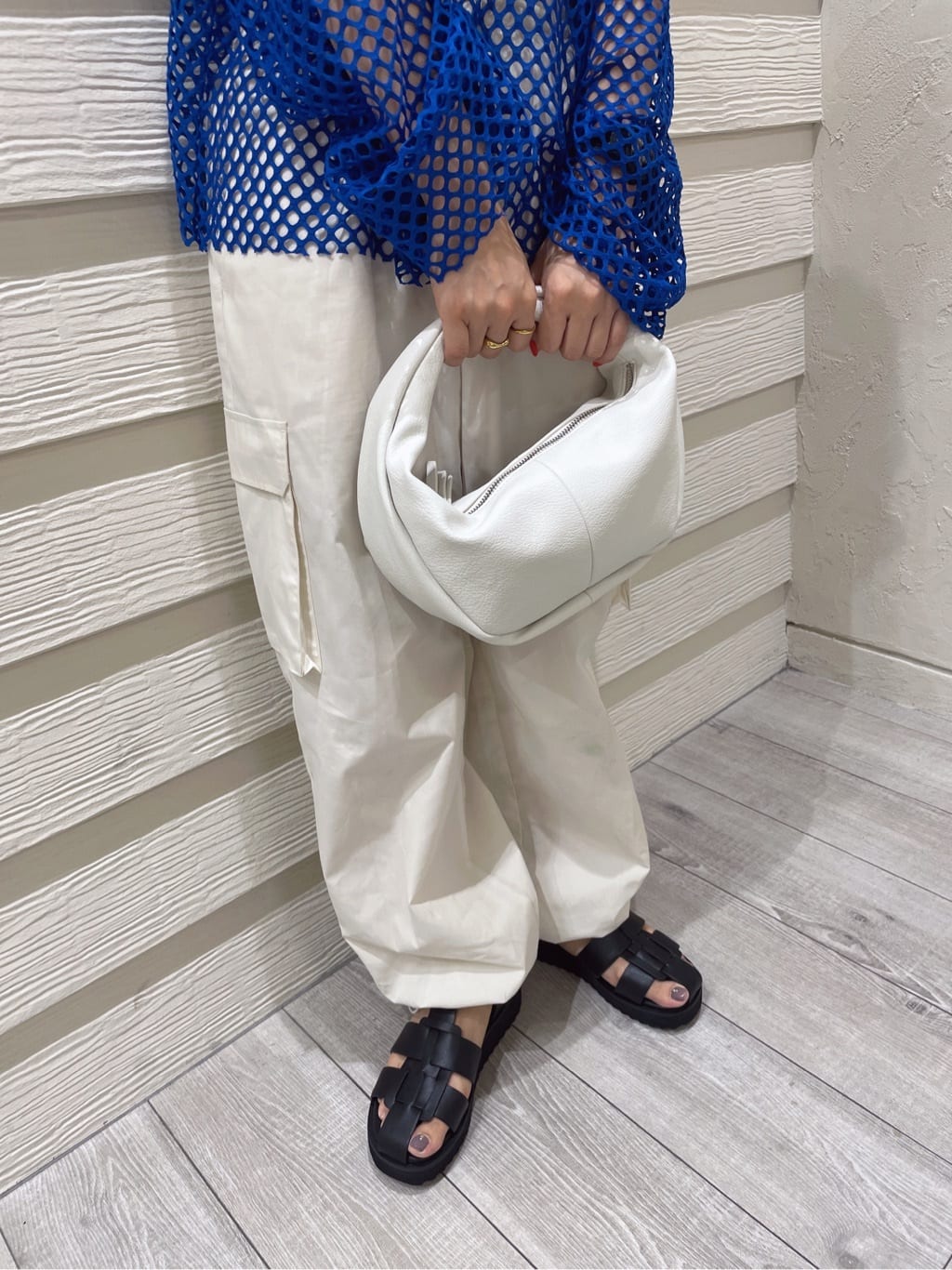 re__さんの「ESPERANZA｜横型ワンハンドル手提げ」を使ったコーディネート