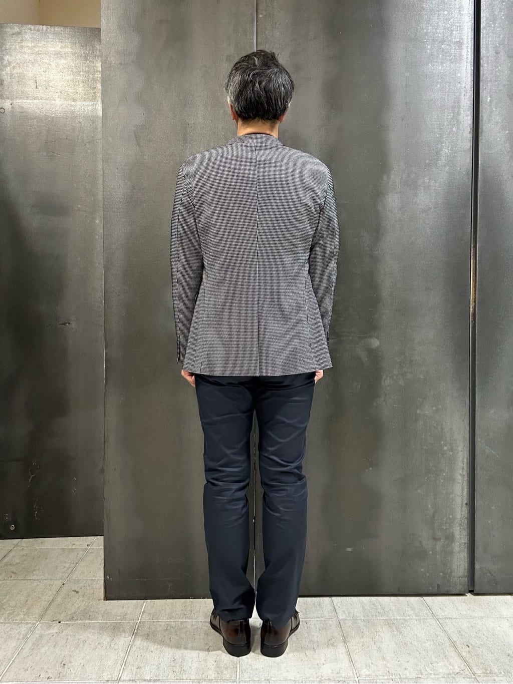 coheyさんの「TAKEO KIKUCHI｜【全7サイズ&times;8色展開！】トップマルチヘリンボン パンツ」を使ったコーディネート