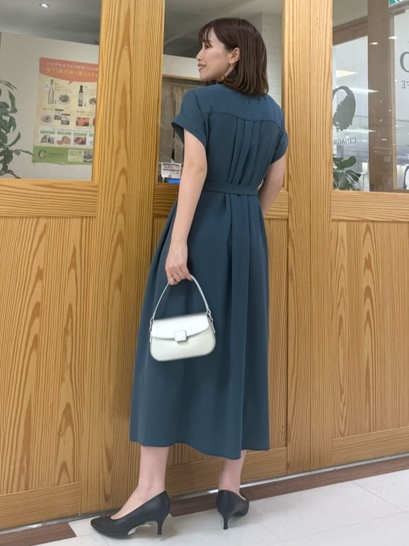 yoshikoさんの「UNTITLED｜【日本製・本革】Comfit Dresser Pumps（コンフィットドレッサーパンプス）」を使ったコーディネート