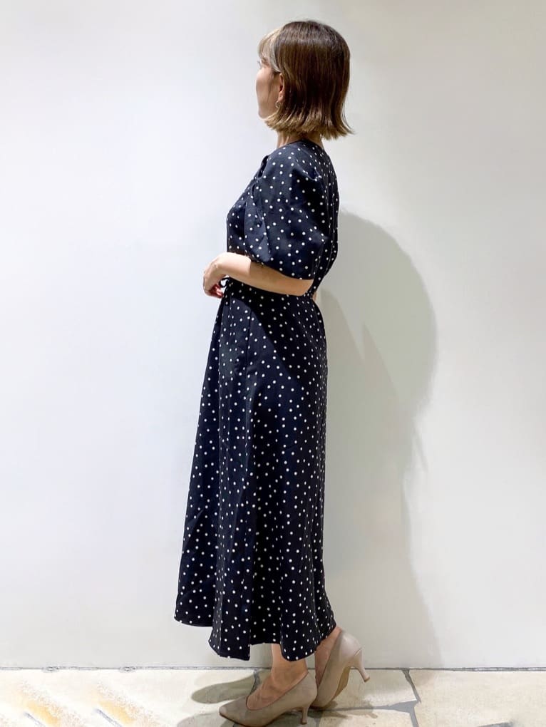 rieさんの「index｜【抗菌防臭加工/7cmヒール】ベーシックパンプス/通勤対応」を使ったコーディネート