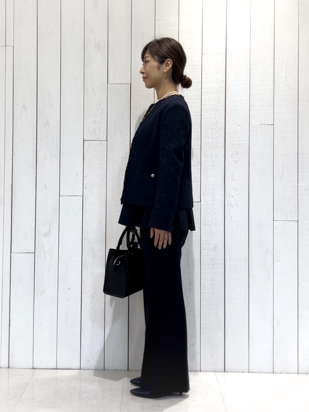 𝑹𝑶𝑴𝑰さんの「INDIVI｜【洗える／SETUP可能／セレモニー】ペプラムブラウス」を使ったコーディネート