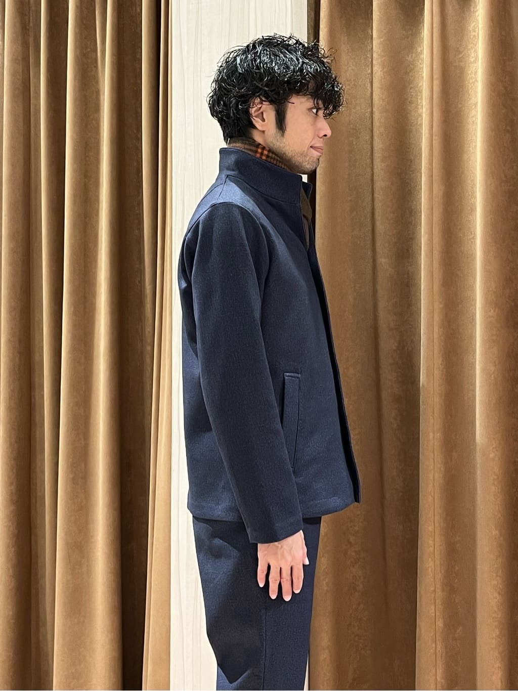 URAさんの「TAKEO KIKUCHI｜【DOWN FABRIC】ダウンファブリック スタンドカラーブルゾン」を使ったコーディネート