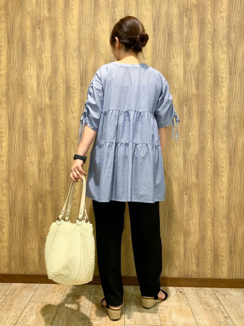 ｍｉｓａｋｉさんの「SHOO･LA･RUE｜」を使ったコーディネート