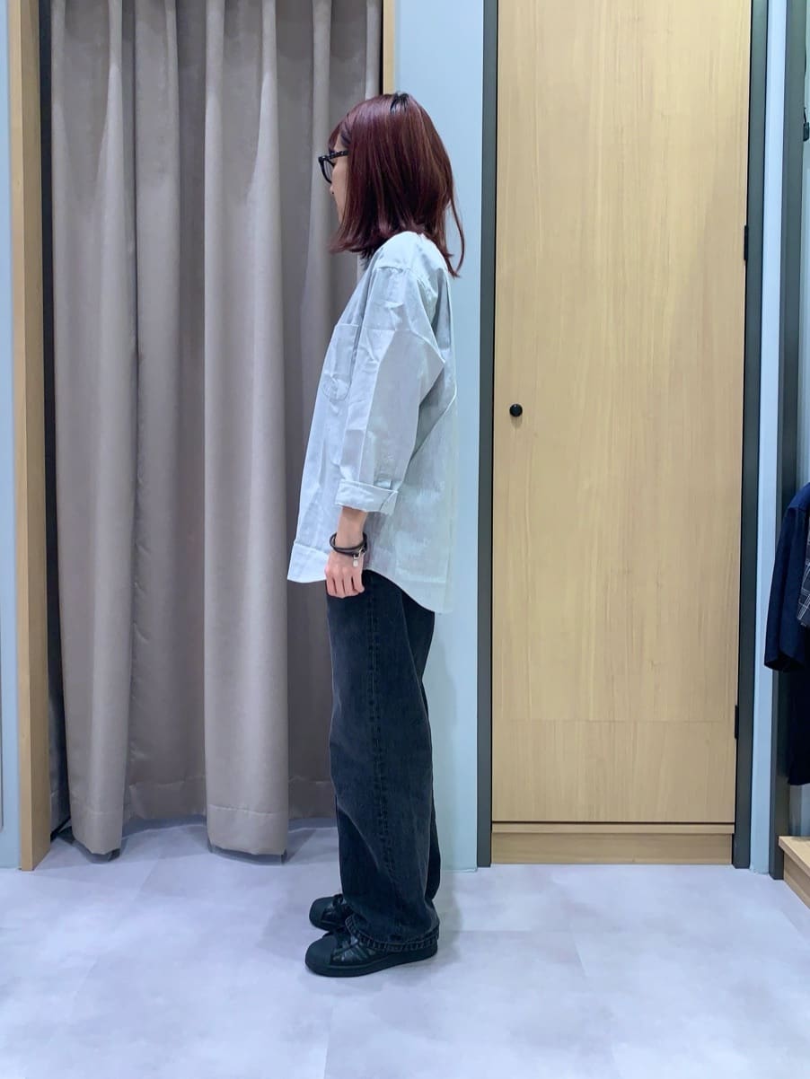 よぴさんの「TAKEO KIKUCHI｜【MADE IN JAPAN】2重巻き 染め分けレザー ブレスレット」を使ったコーディネート