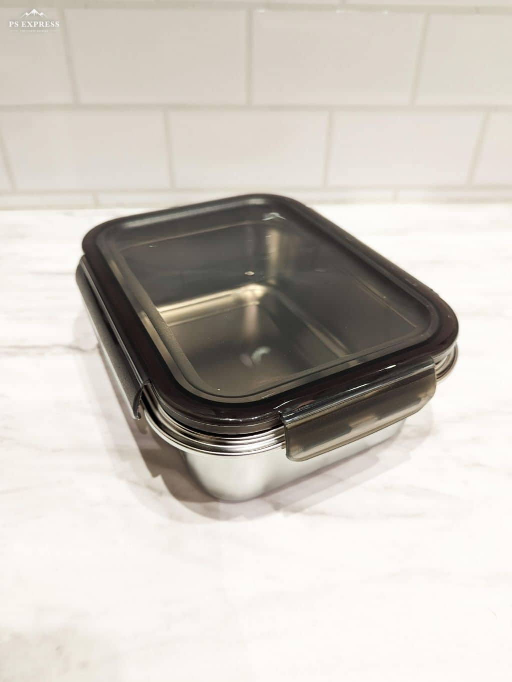 シモさんの「212 KITCHEN STORE｜マジックコンテナ M 1300ml ＜ののじ＞」を使ったコーディネート