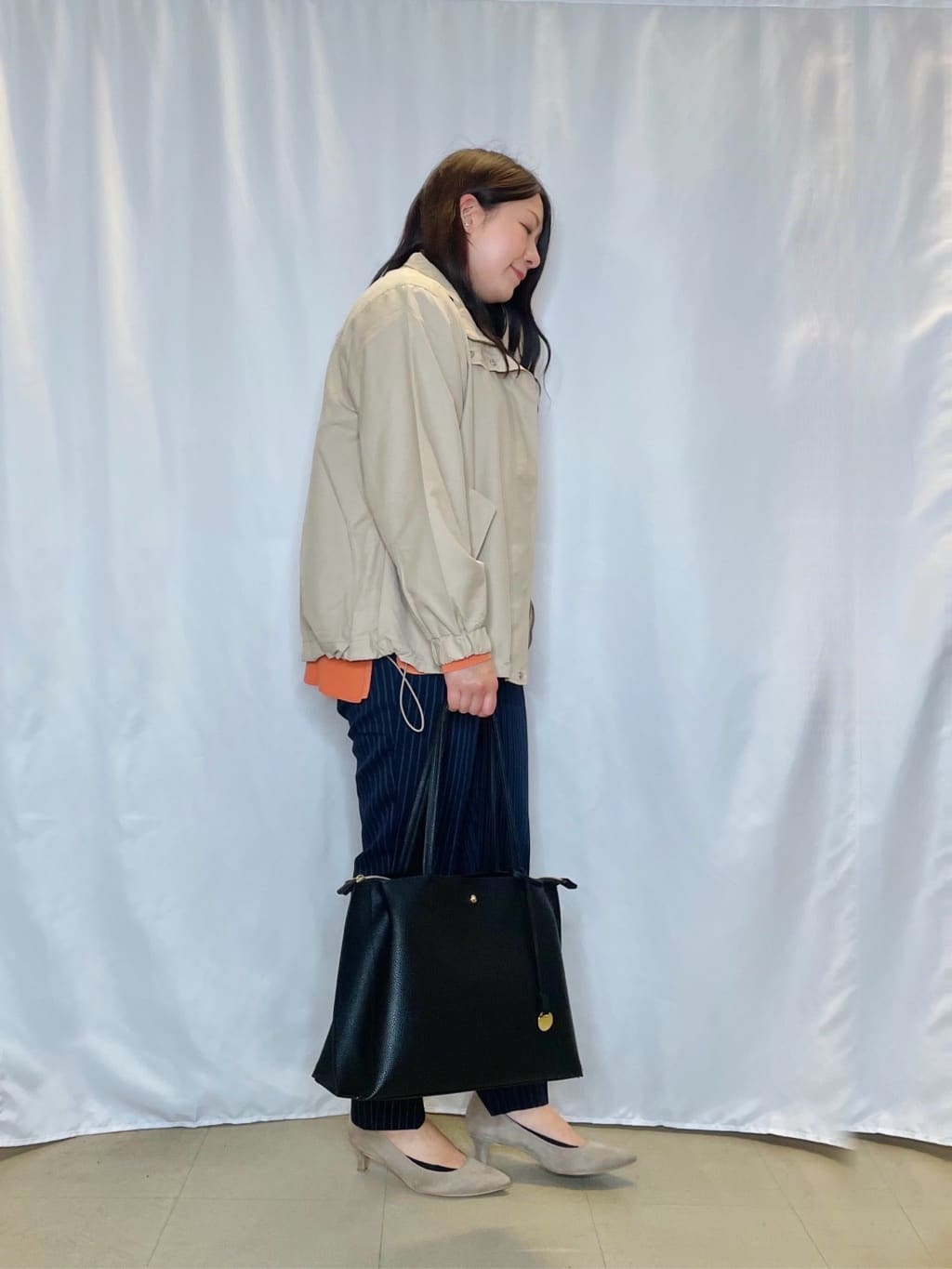 Ayaさんの「SHOO･LA･RUE｜【洗える/SS-3L】すっきりキレイにかっこよく 大人のテーパードパンツ」を使ったコーディネート