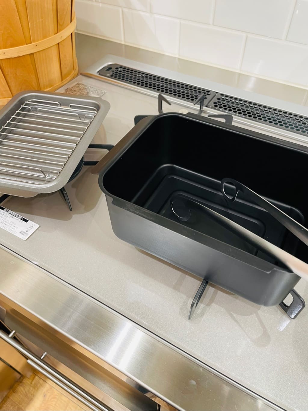 まのちゃんさんの「212 KITCHEN STORE｜ポコフリット IH対応角型揚げ鍋ワイド(温度計・アミ付)」を使ったコーディネート