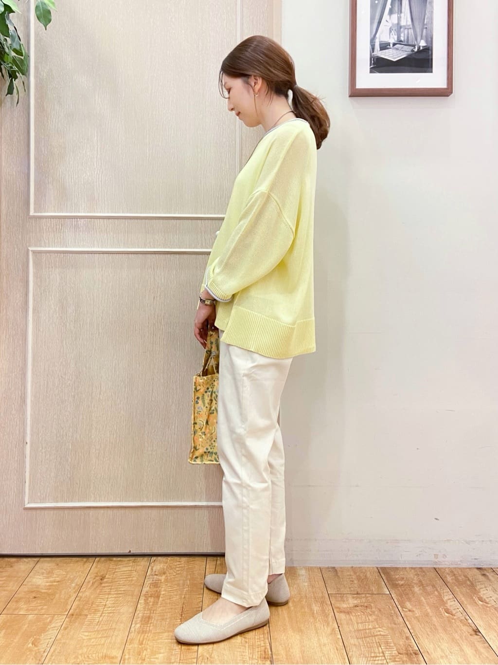なみさんの「SHOO･LA･RUE｜【SS-3L/無理せずスリム】 ぐんぐん伸びる イージーテーパードパンツ」を使ったコーディネート