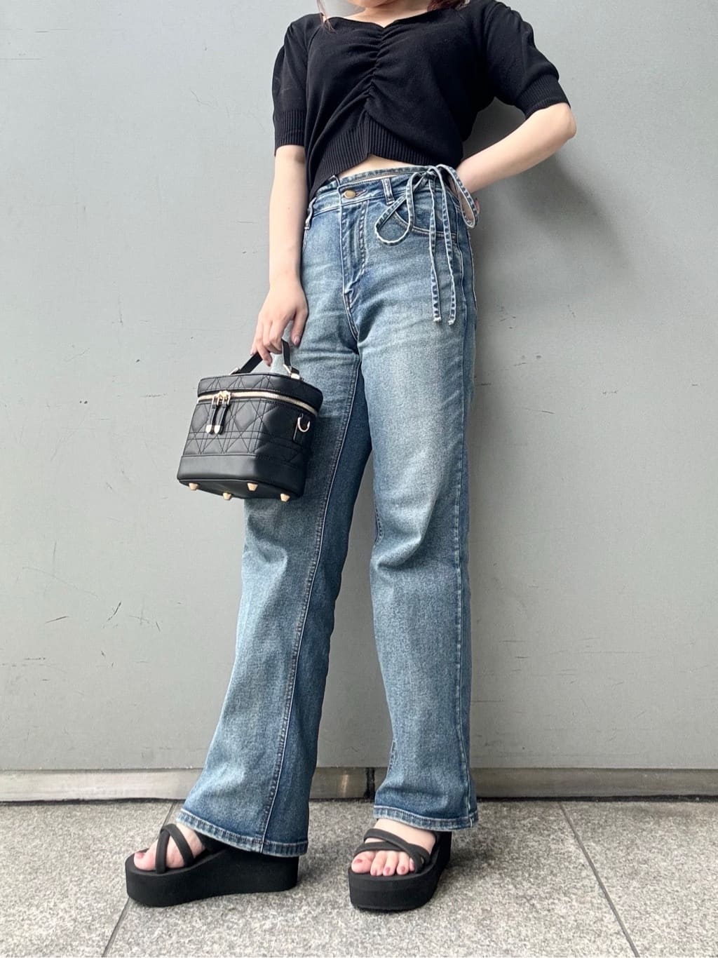 まっきーさんの「ESPERANZA｜キルティングバニティ3WAYショルダー」を使ったコーディネート