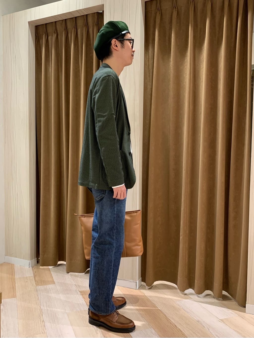 蒲谷祐太さんの「TAKEO KIKUCHI｜」を使ったコーディネート