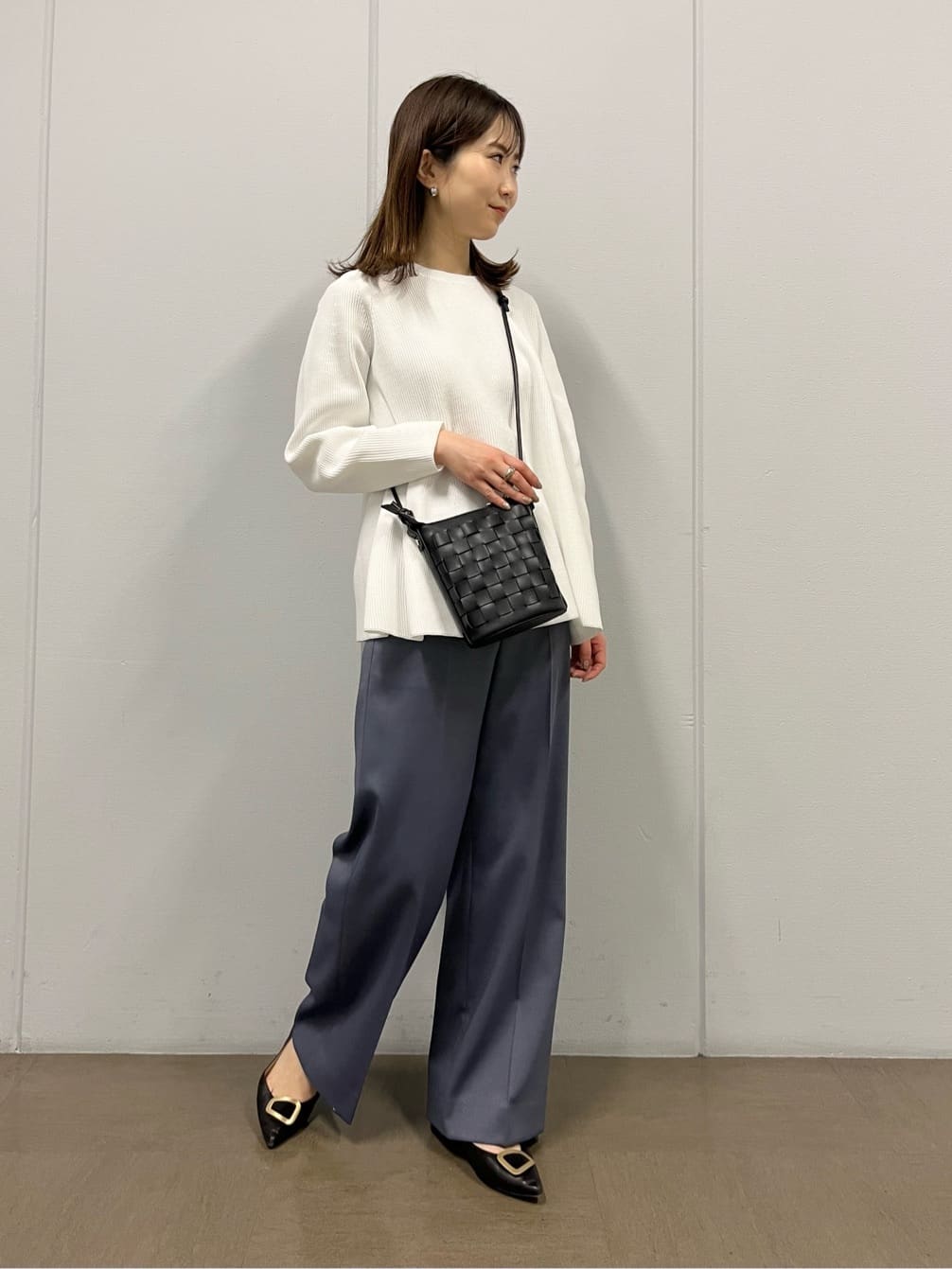 shokoさんの「INDIVI｜【定番人気！/名品コート/日本製】ウール100%チェスターコート」を使ったコーディネート
