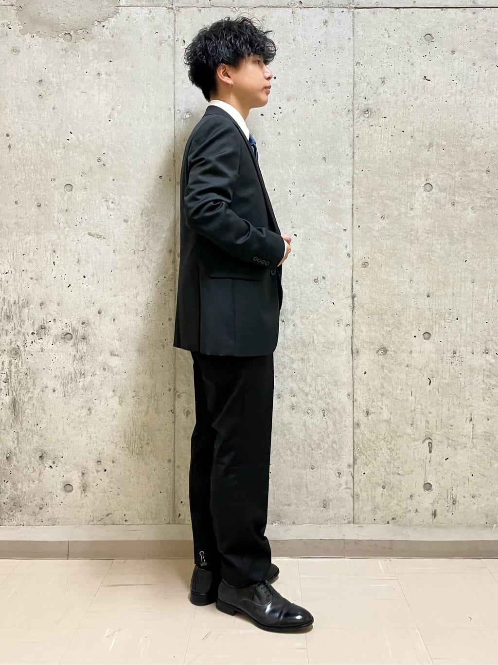 すずきさんの「TAKEO KIKUCHI｜【冠婚葬祭/3ピース対応】サージ ベスト」を使ったコーディネート